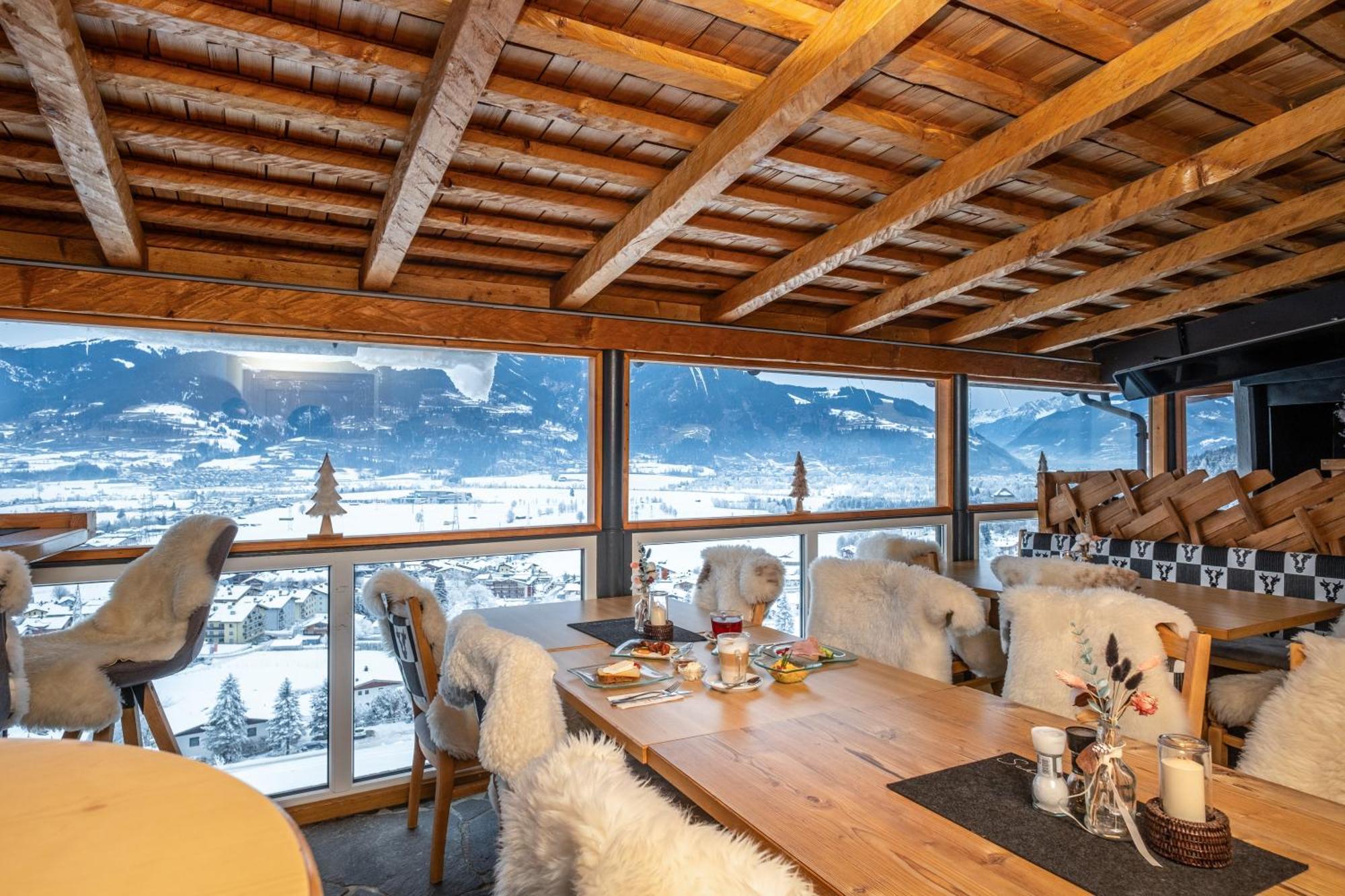 Panorama Hotel Guggenbichl - Inkl Sommerkarte, Einmaliger Eintritt Ins Tauern Spa & Bester Ausblick Ueber Kaprun Extérieur photo