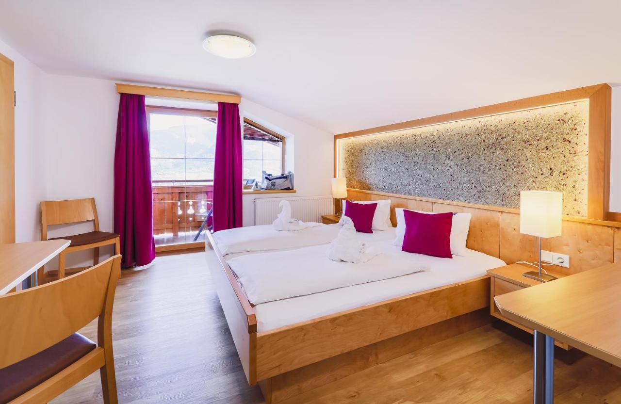 Panorama Hotel Guggenbichl - Inkl Sommerkarte, Einmaliger Eintritt Ins Tauern Spa & Bester Ausblick Ueber Kaprun Extérieur photo