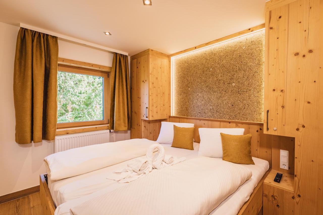 Panorama Hotel Guggenbichl - Inkl Sommerkarte, Einmaliger Eintritt Ins Tauern Spa & Bester Ausblick Ueber Kaprun Extérieur photo